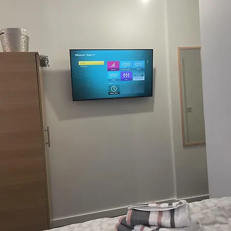 Bv Comfy Budget At Quebec Street Bradford (West Yorkshire)