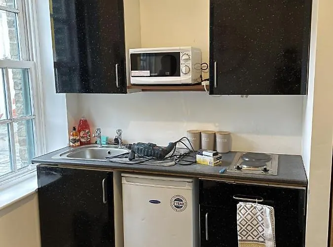 Bv Comfy Budget At Quebec Street 2*